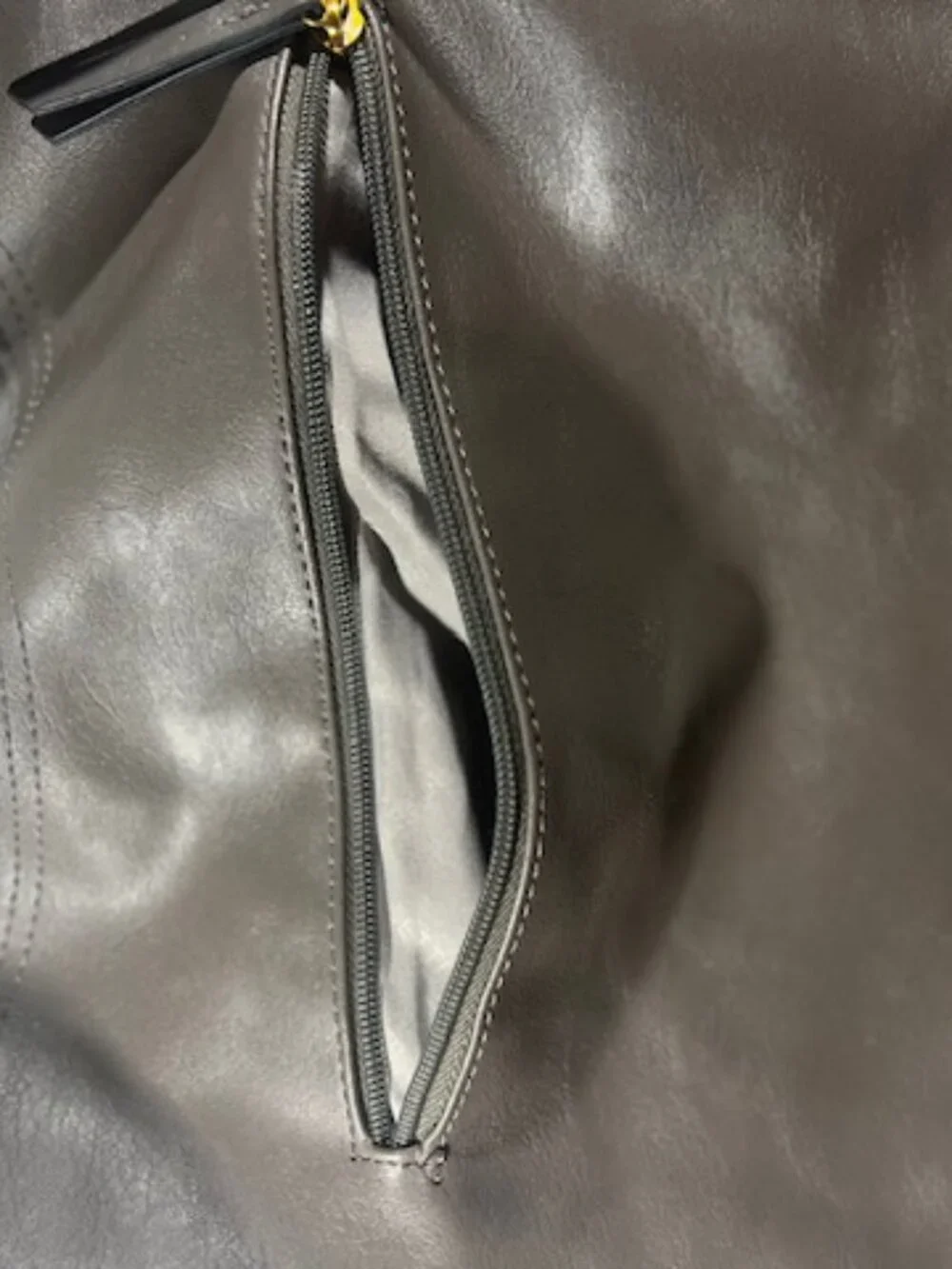 Rosetti Tabby 4-Poster Shoulder Bag - Castle Grey Vegan Leather